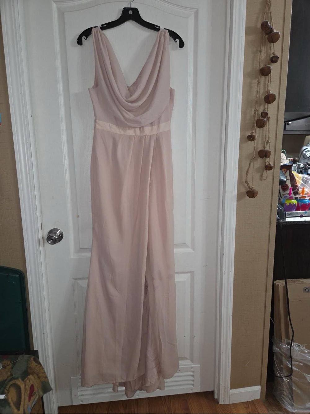 ASOS Design Blush Pink Formal Gown NWT Sz 6. JY-52